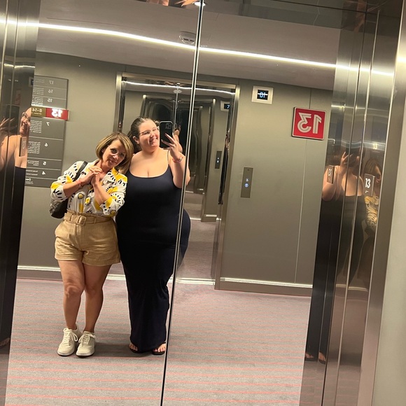 KATS LIVE - BE A BUNDLE BADDIE - LETS YAP, BUY, SHARE, BID, SELL!!! - Picture 11 of 12